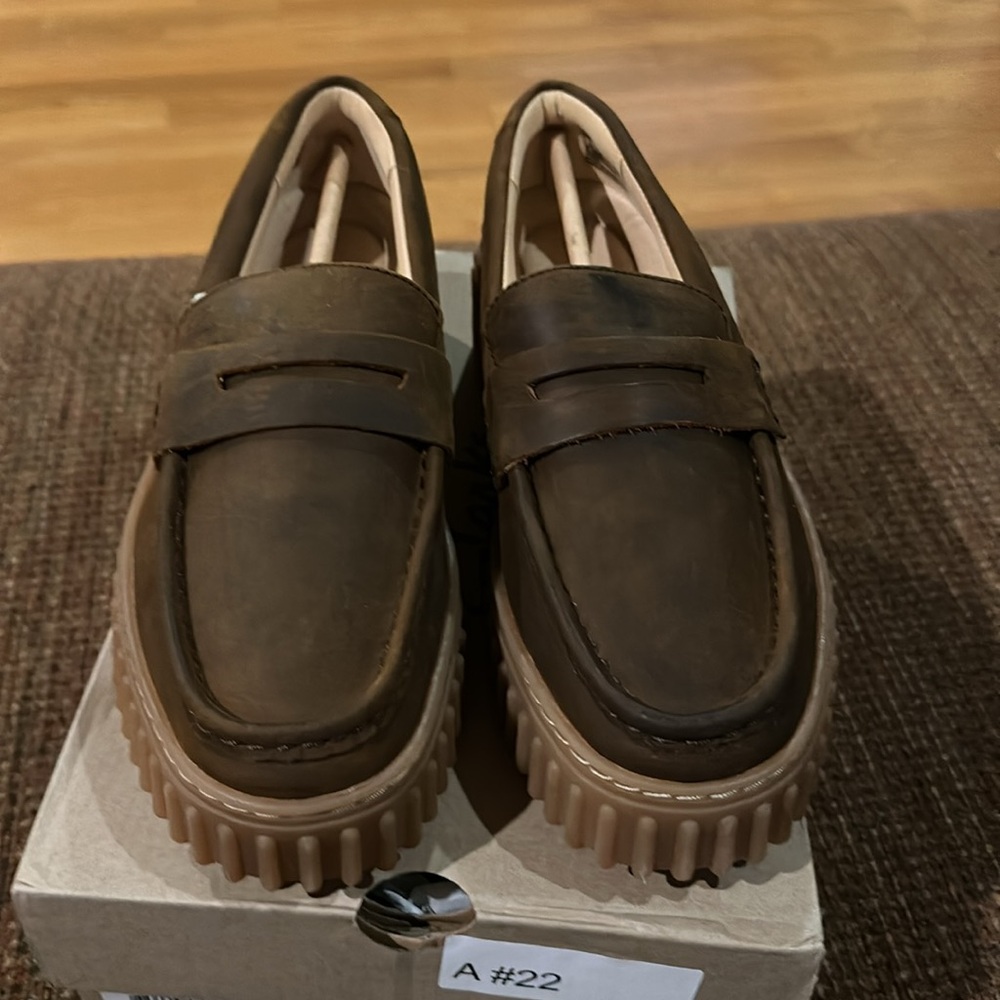 Clarks Brown Platform Penny Loafers - Picture 6 of 16